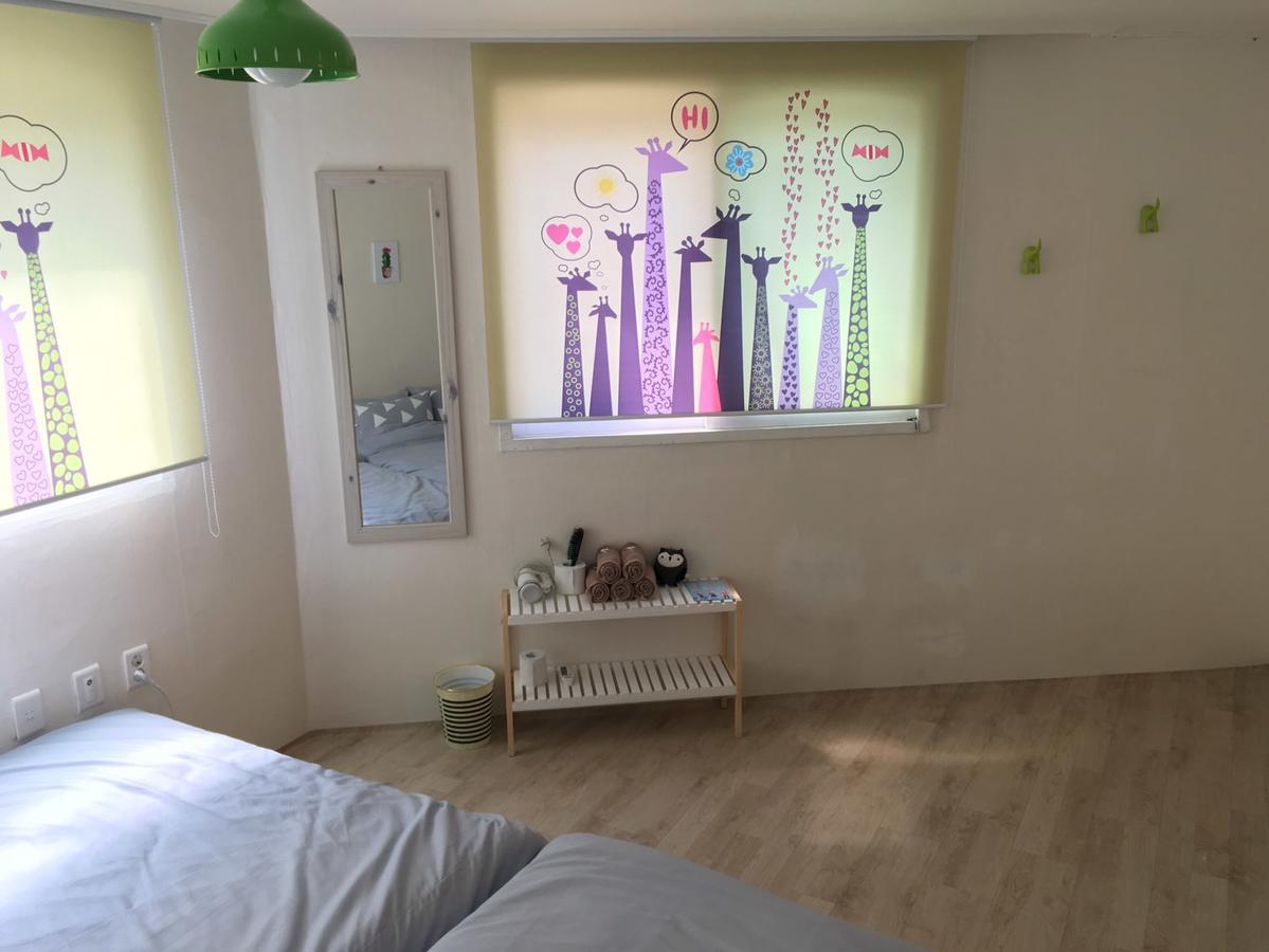 Отель Kiki House Hongdae 2 Сеул Экстерьер фото