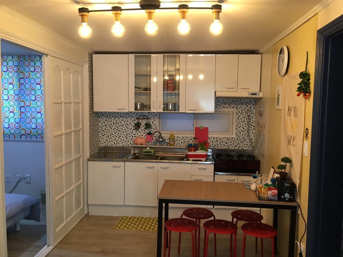 Отель Kiki House Hongdae 2 Сеул Экстерьер фото
